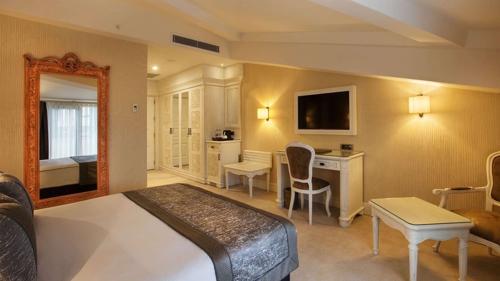 rooms-room-superior-with-terrace