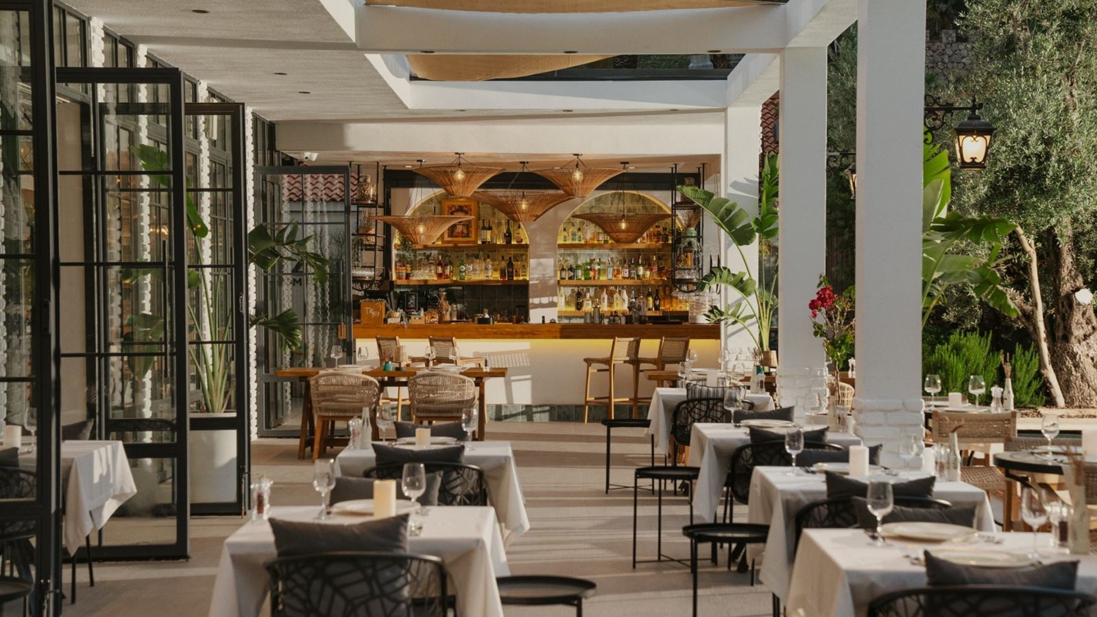 restaurants-xanthos-restaurant