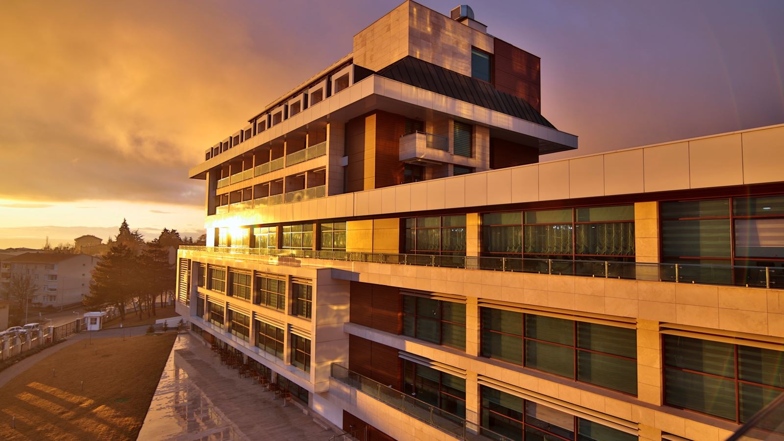 general-main-building