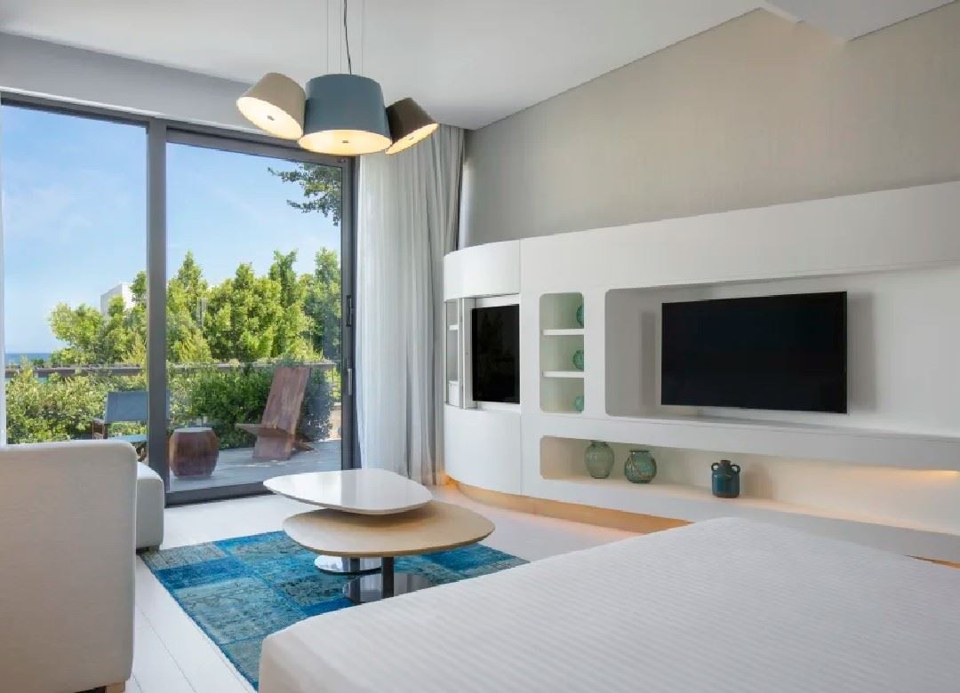 rooms-king-junior-suite-with-pool