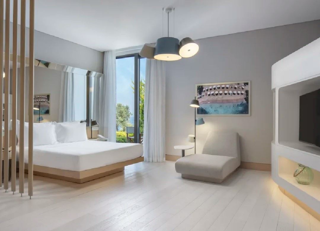 rooms-king-junior-suite-with-pool