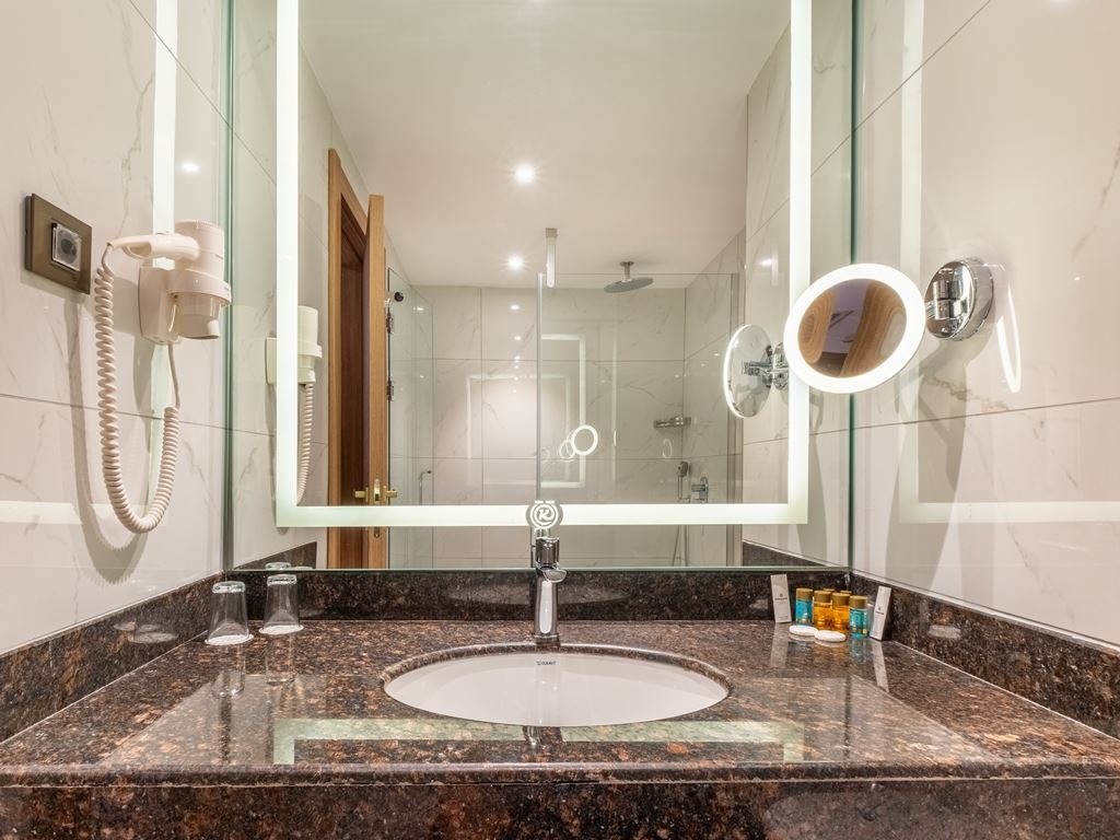 rooms-standard-room-land-view