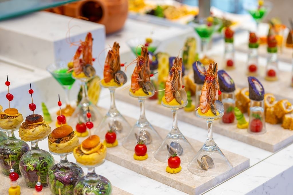 restaurants-aqua-hall