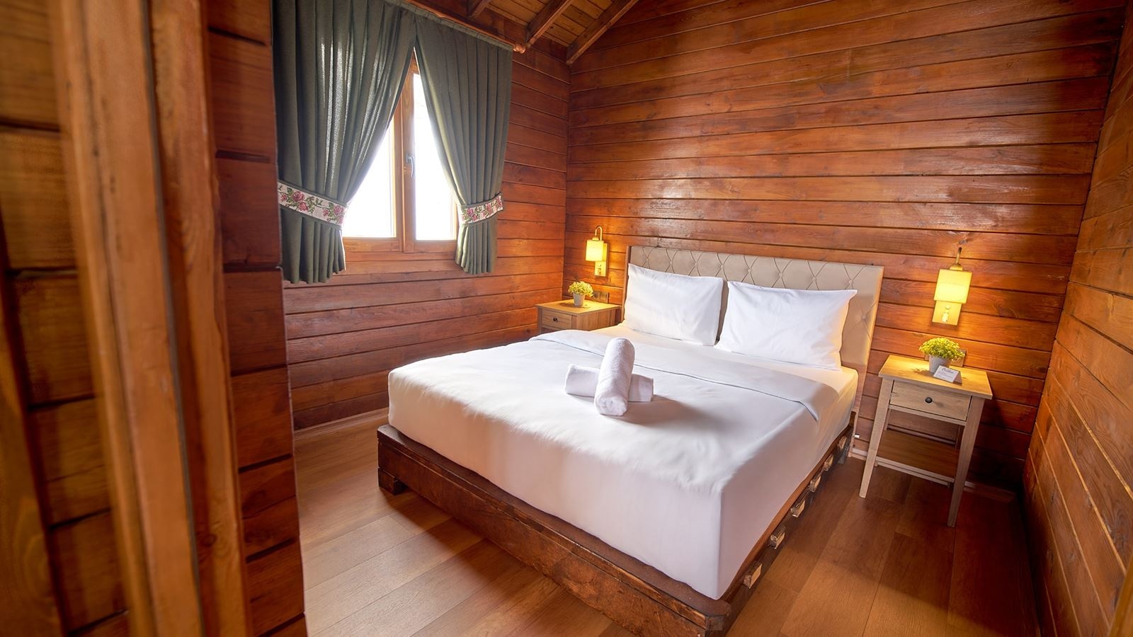 rooms-flora-bungalow-2+1