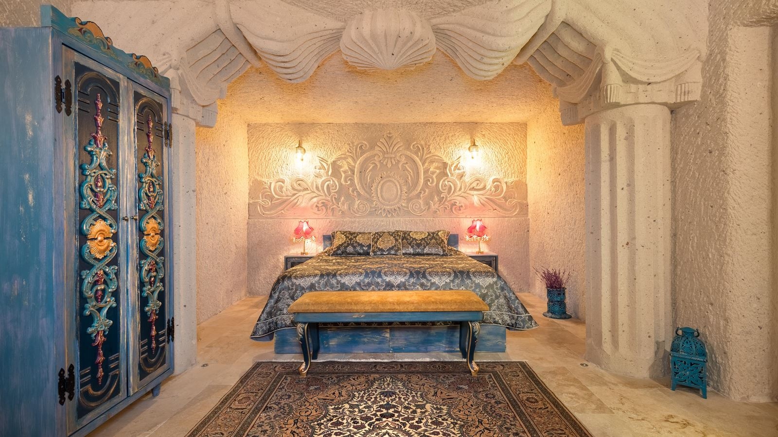 rooms-deluxe-king-suite