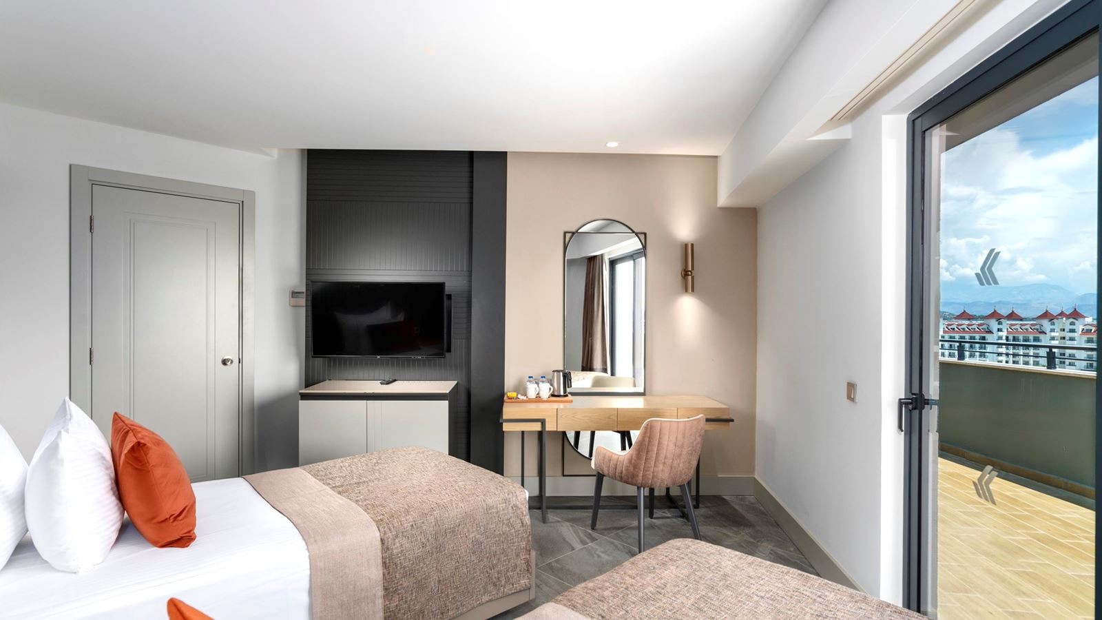 rooms-family-room-land-view