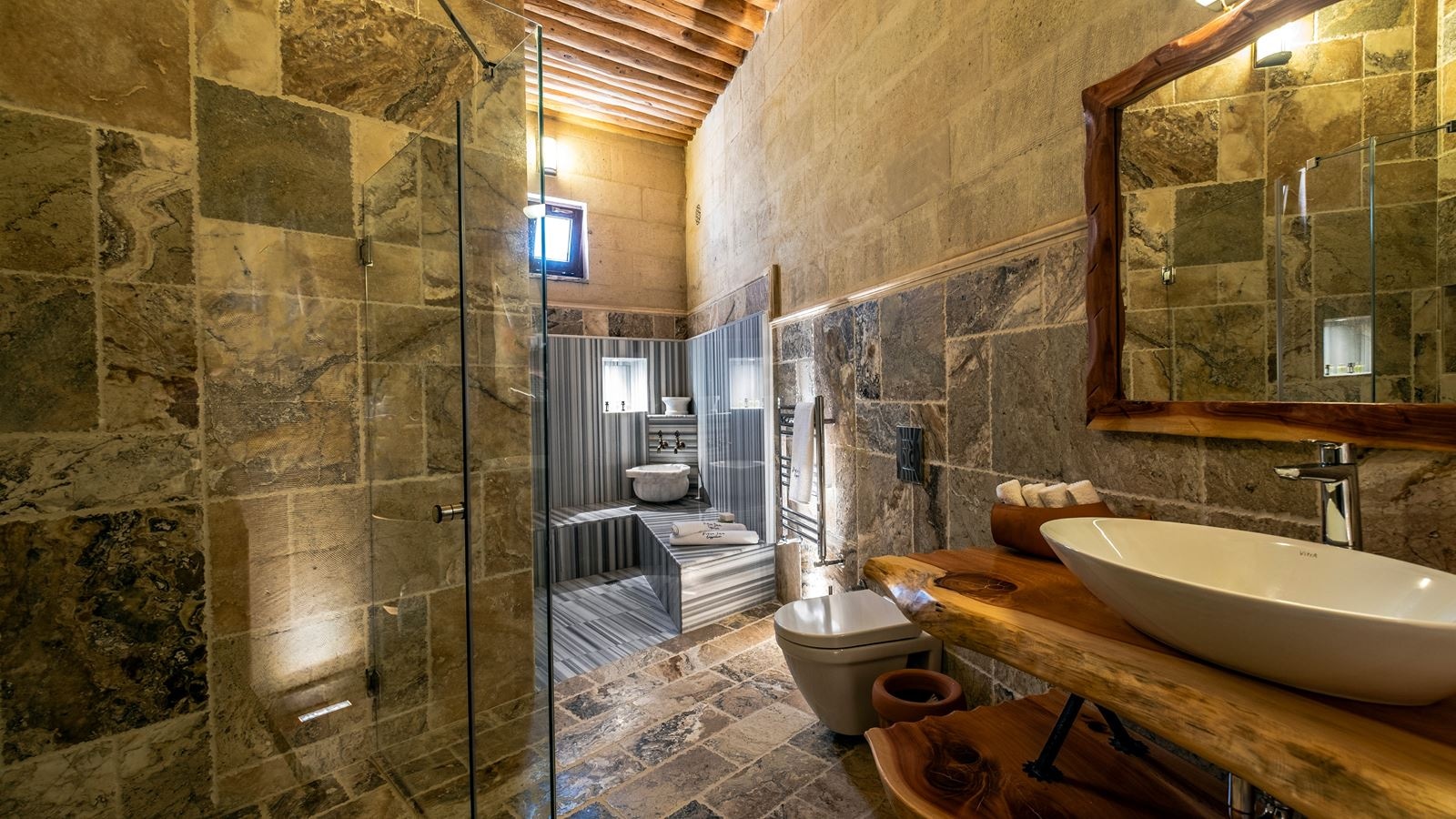rooms-suite-with-turkish-bath