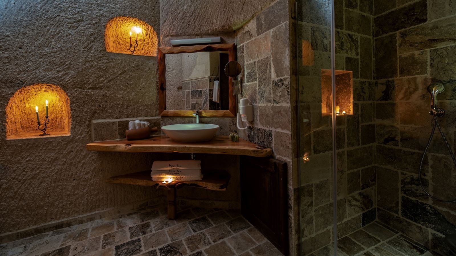 rooms-superior-suite