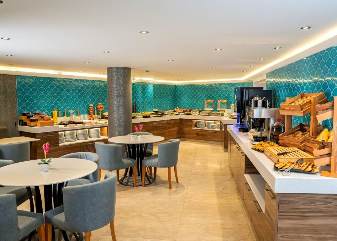 restaurants-breakfast-buffet