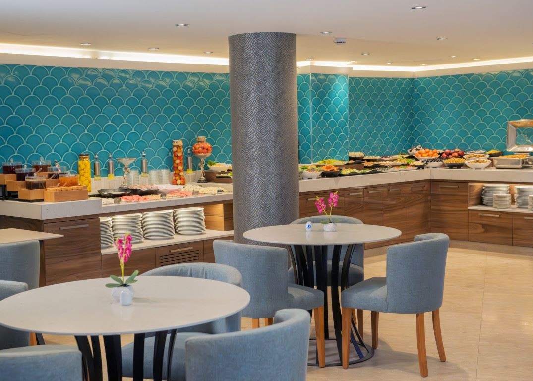 restaurants-breakfast-buffet