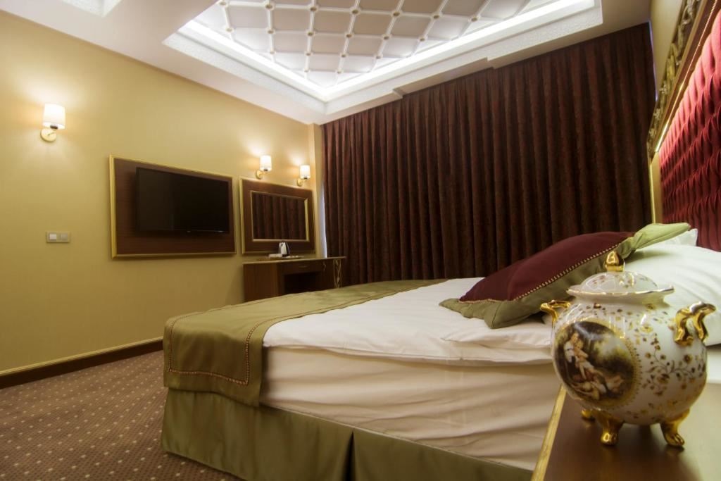 general-main-building