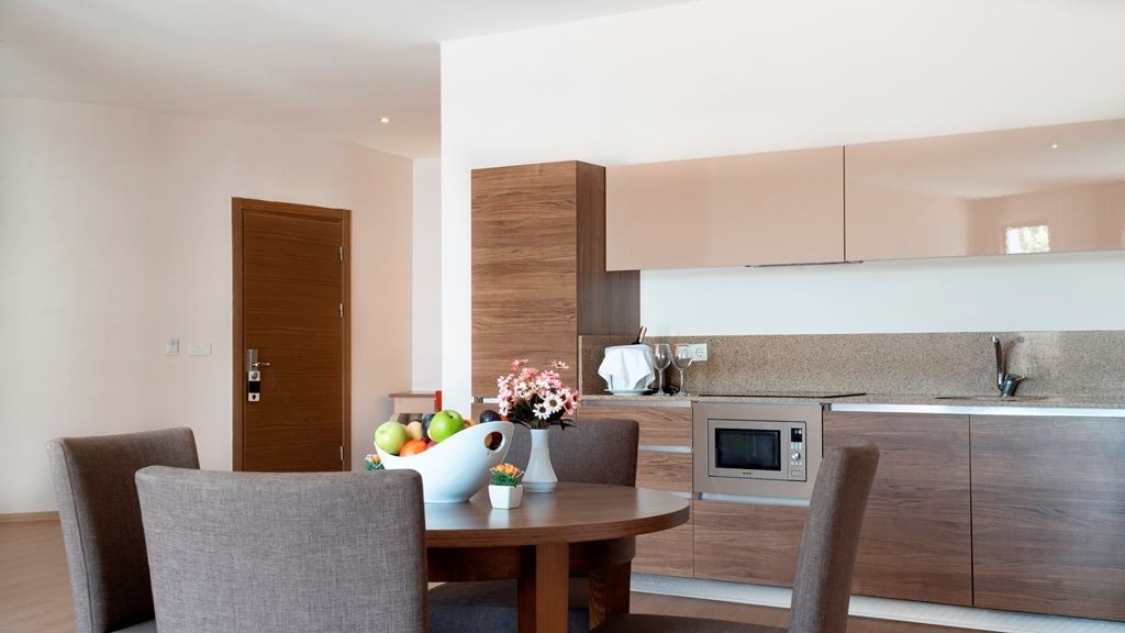 rooms-standart-room-land-view