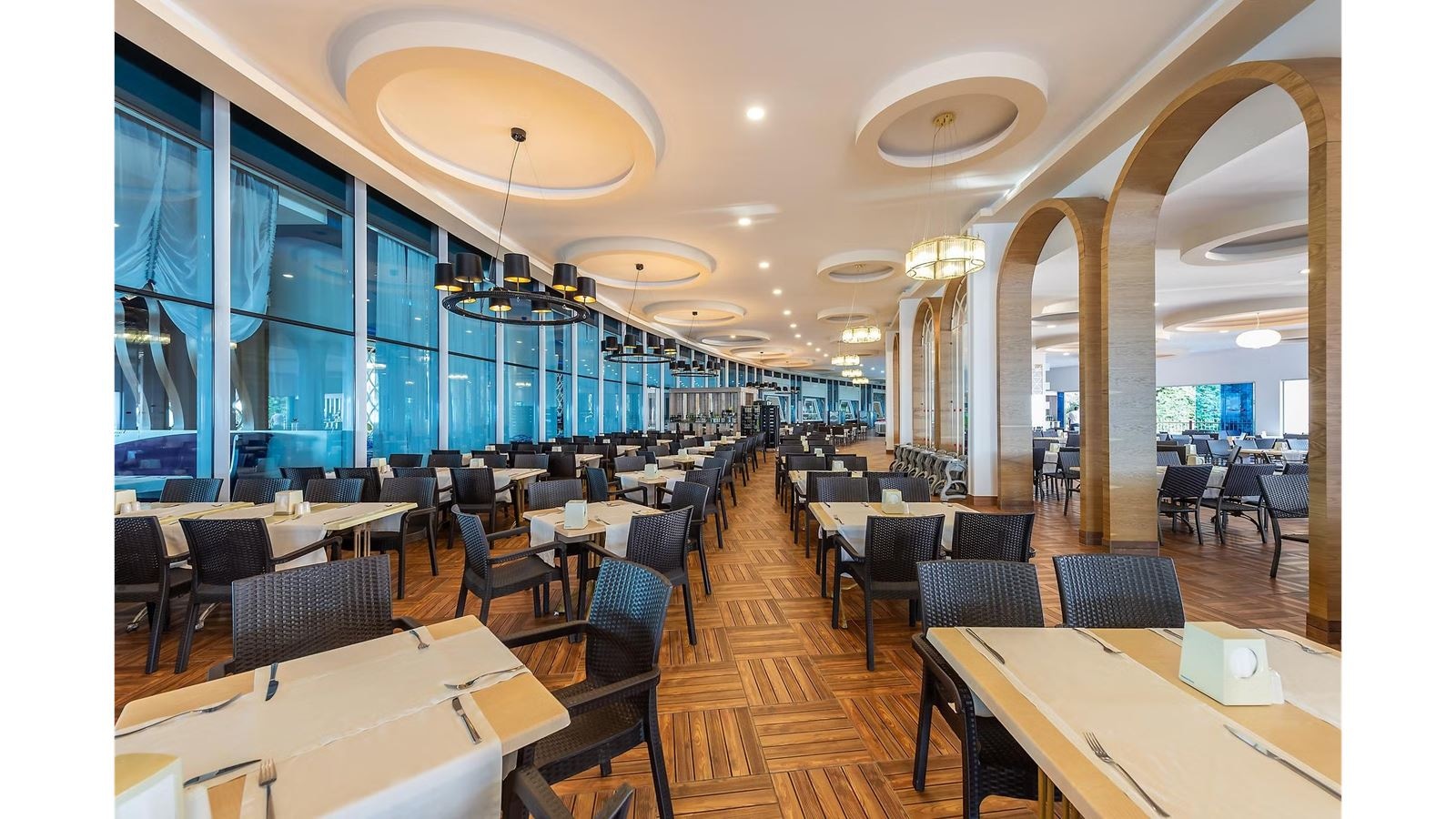 restaurants-main-restaurant