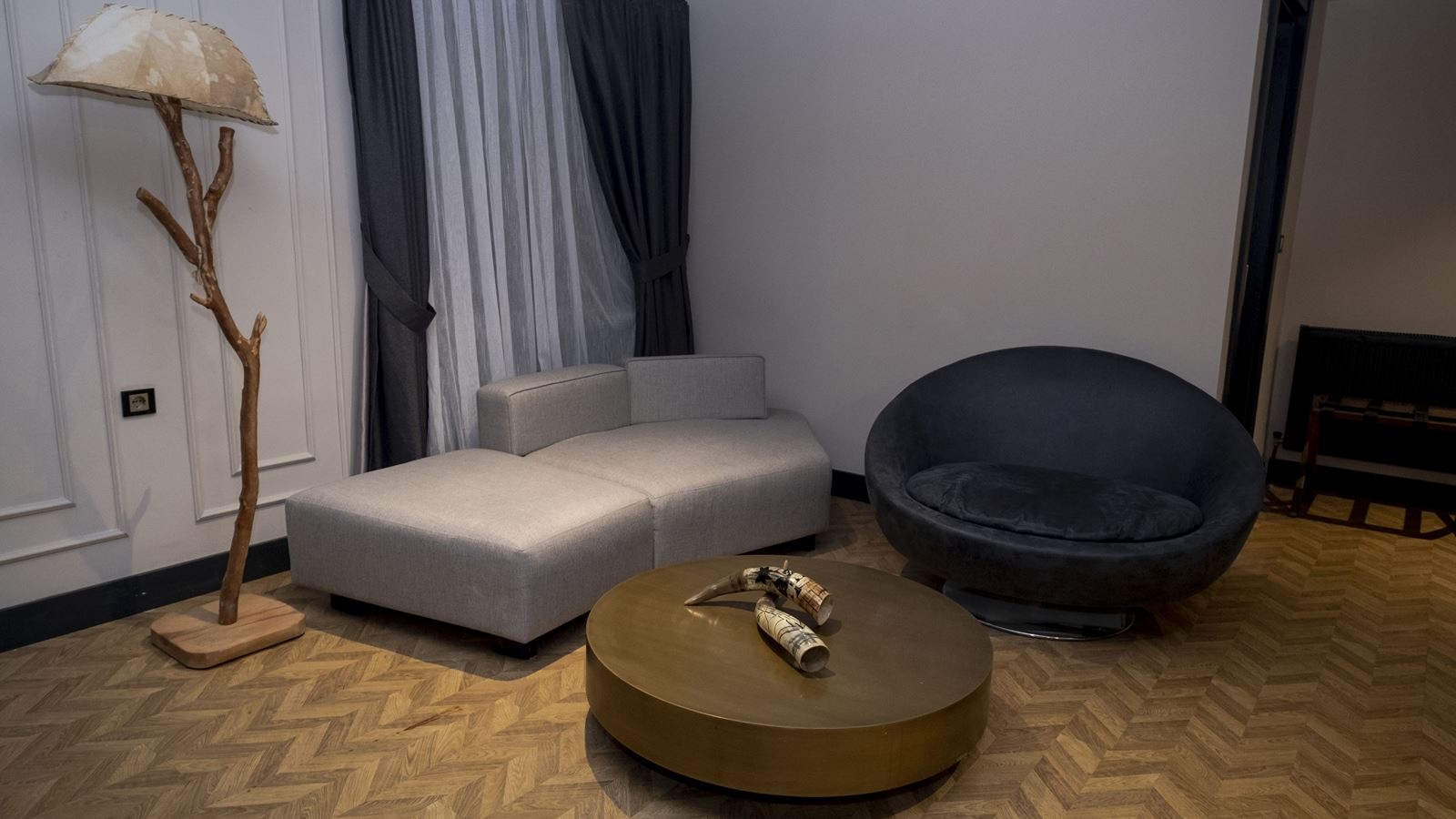 rooms-presidential-suitefireplace-+-jaccuzi-room