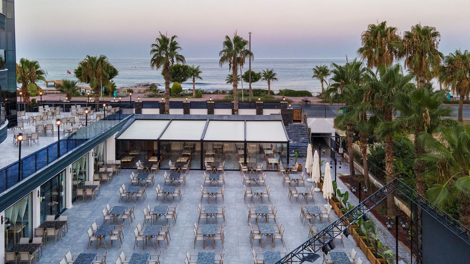 restaurants-restaurant