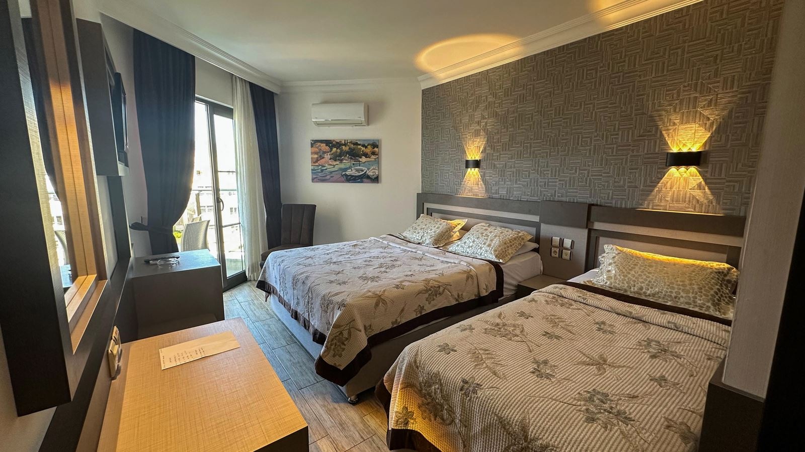 rooms-main-building-standard-room