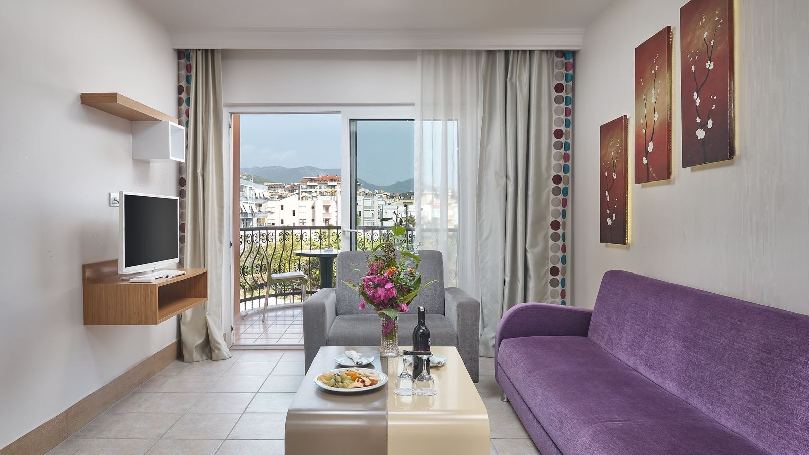 rooms-family-1-bedroom-with-balconypool-view