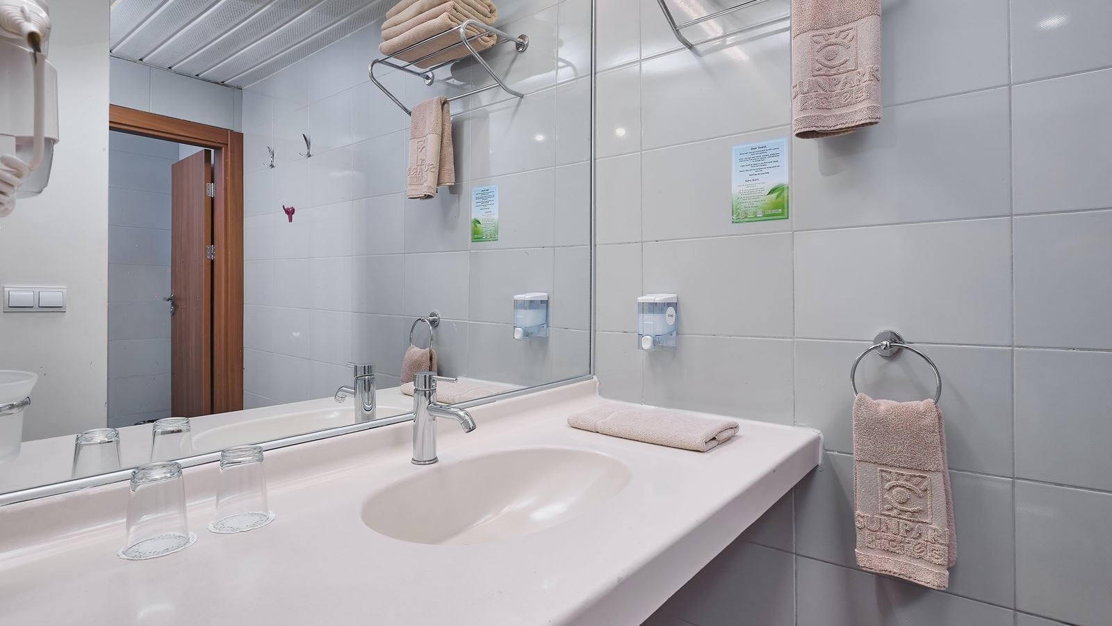 rooms-family-1-bedroom-with-balconypool-view