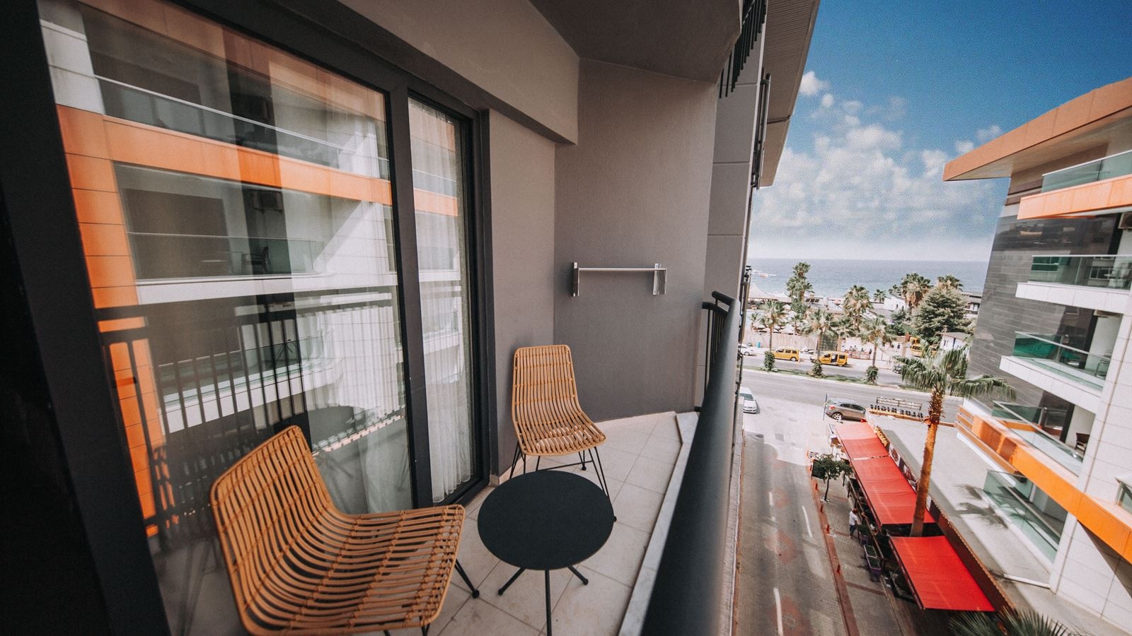 rooms-suit-side-sea-view