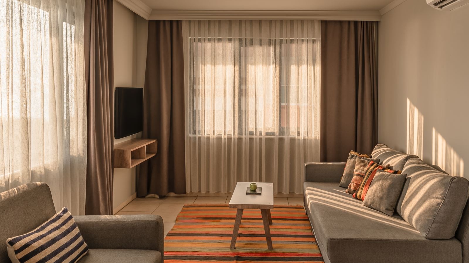 rooms-suit-side-sea-view