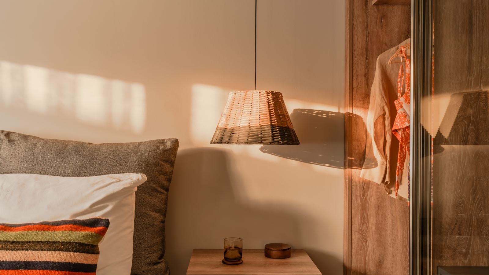 rooms-suit-side-sea-view