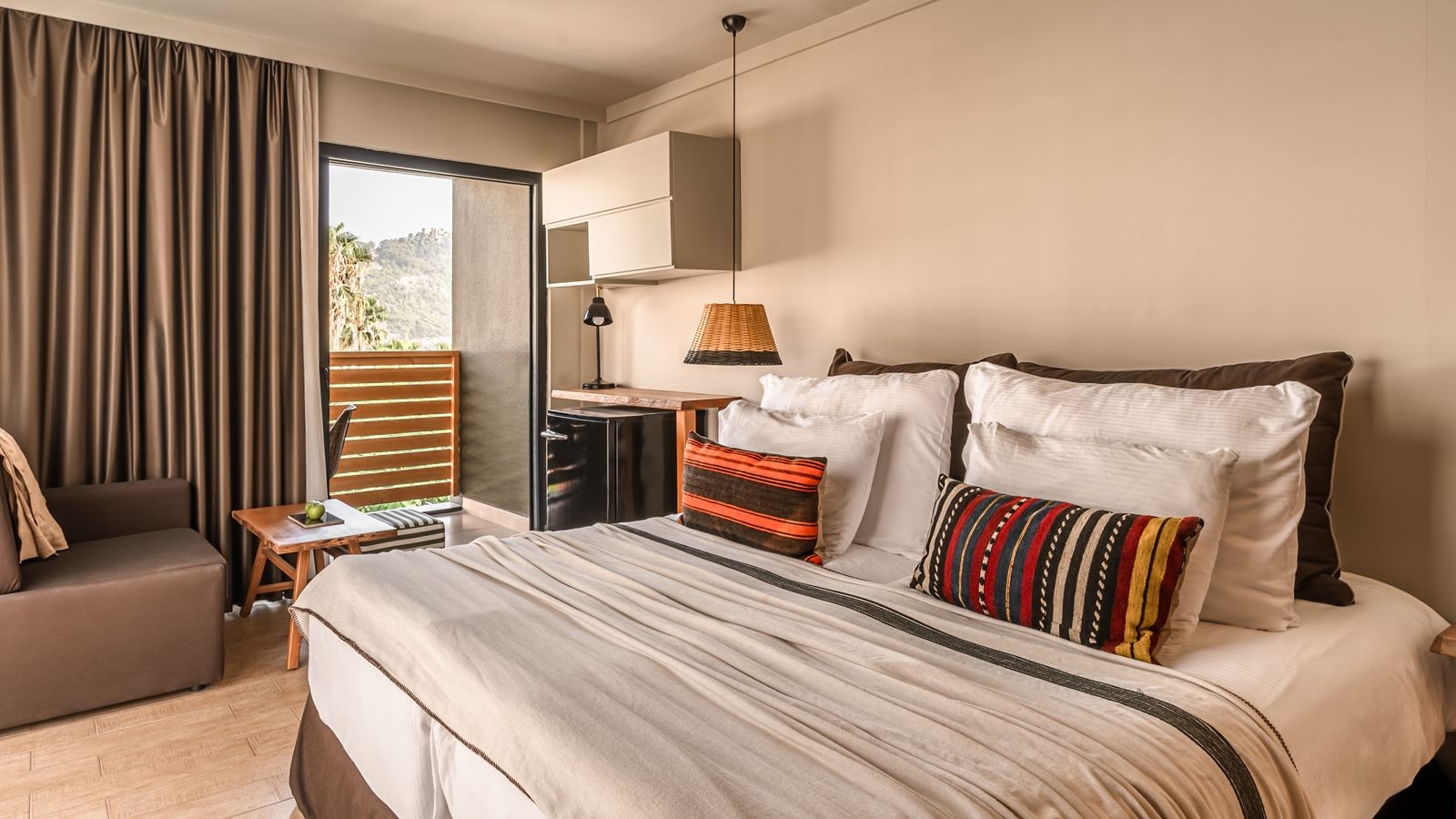 rooms-studio-side-sea-view