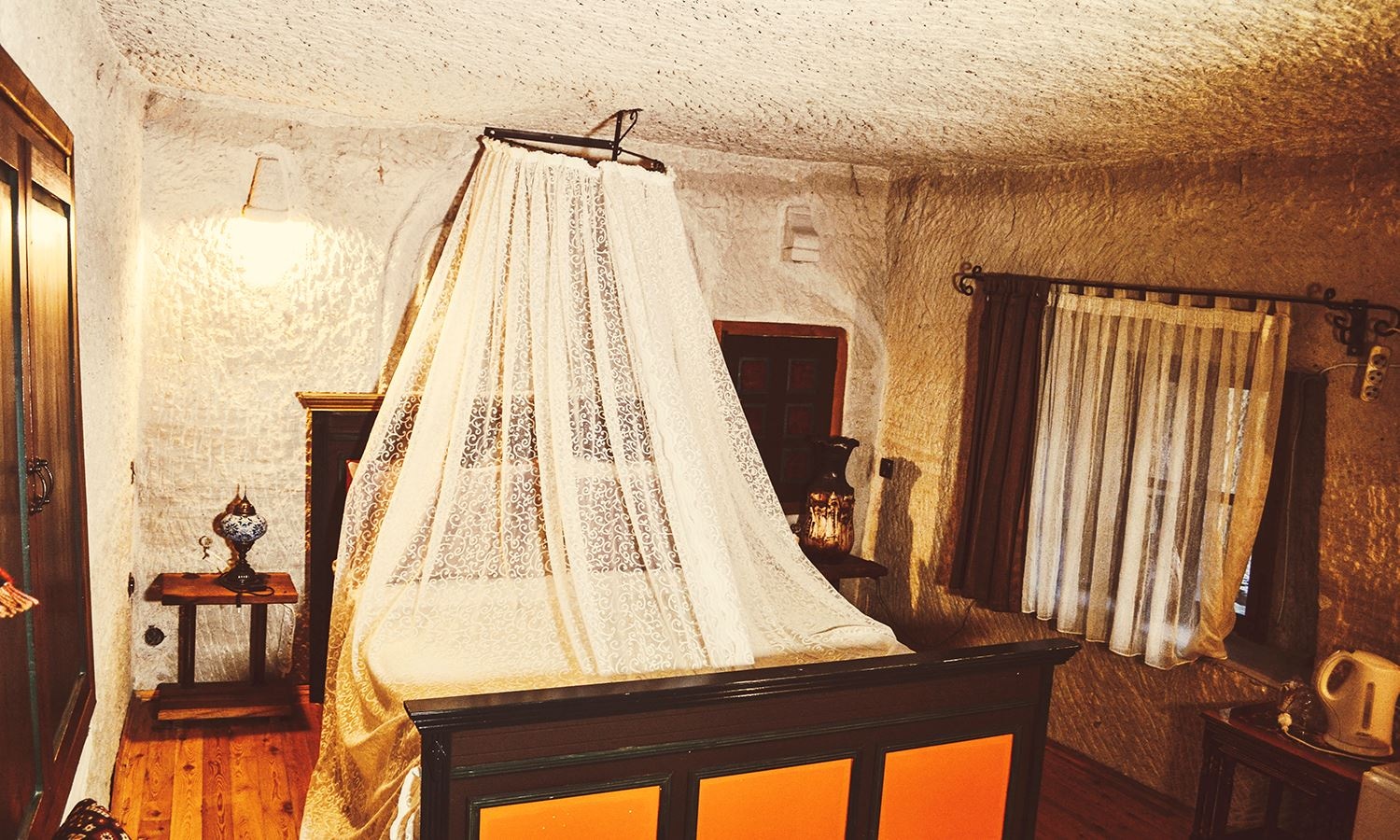 rooms-magara-oda-3-kisilik