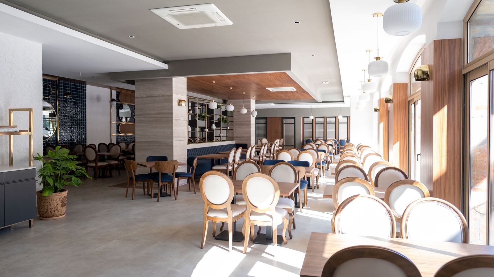 restaurants-restaurant