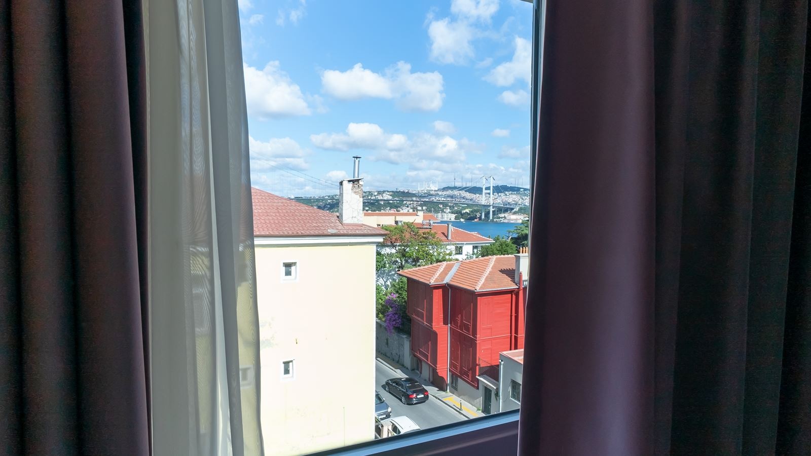 rooms-superior-room--partly-sea-view