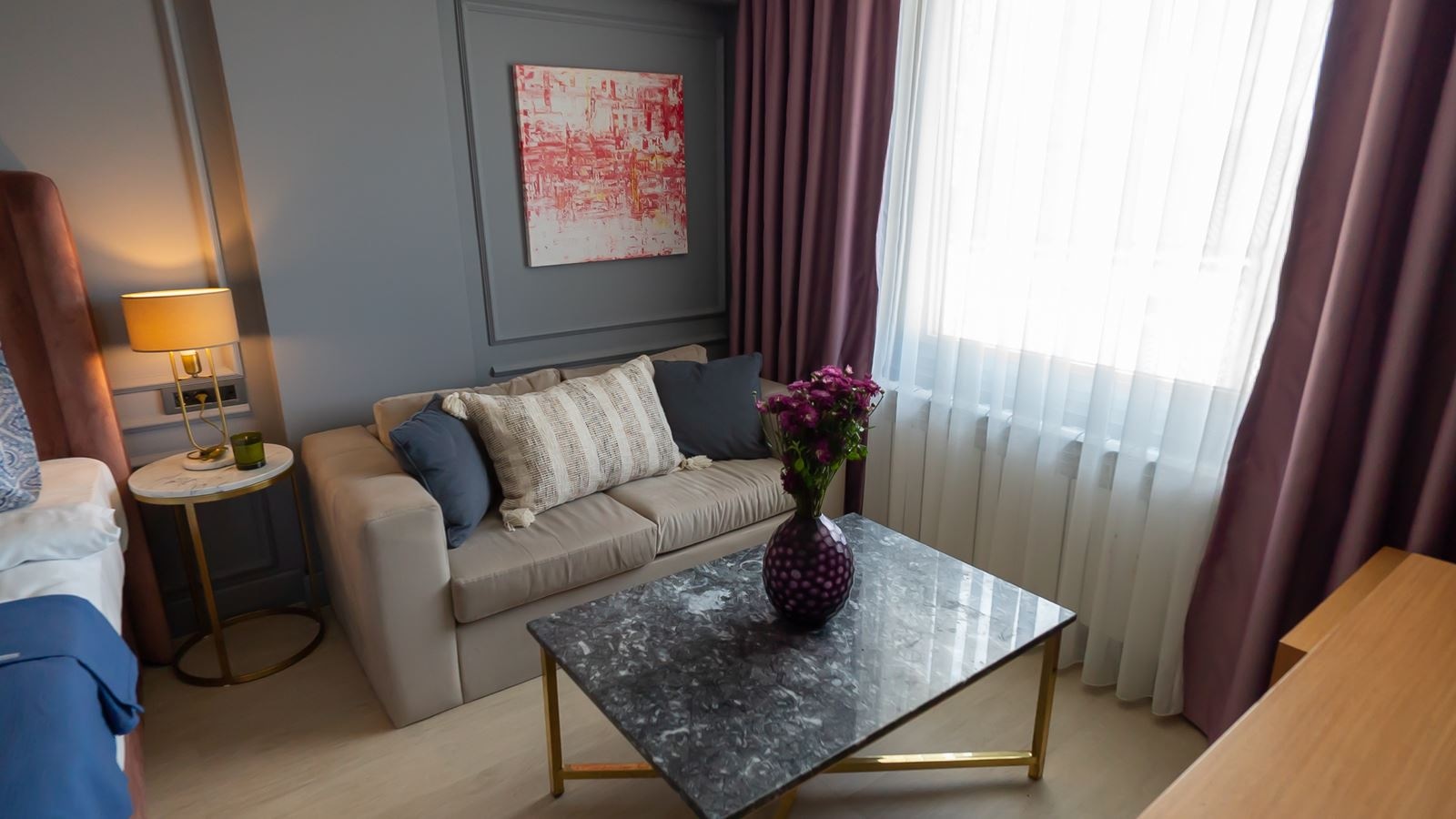 rooms-deluxe-superior-room-sea-view-balcony