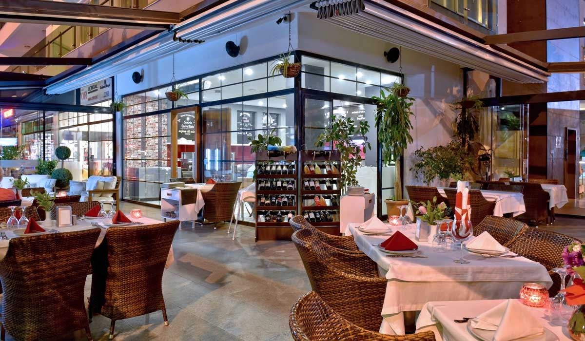 restaurants-restaurant