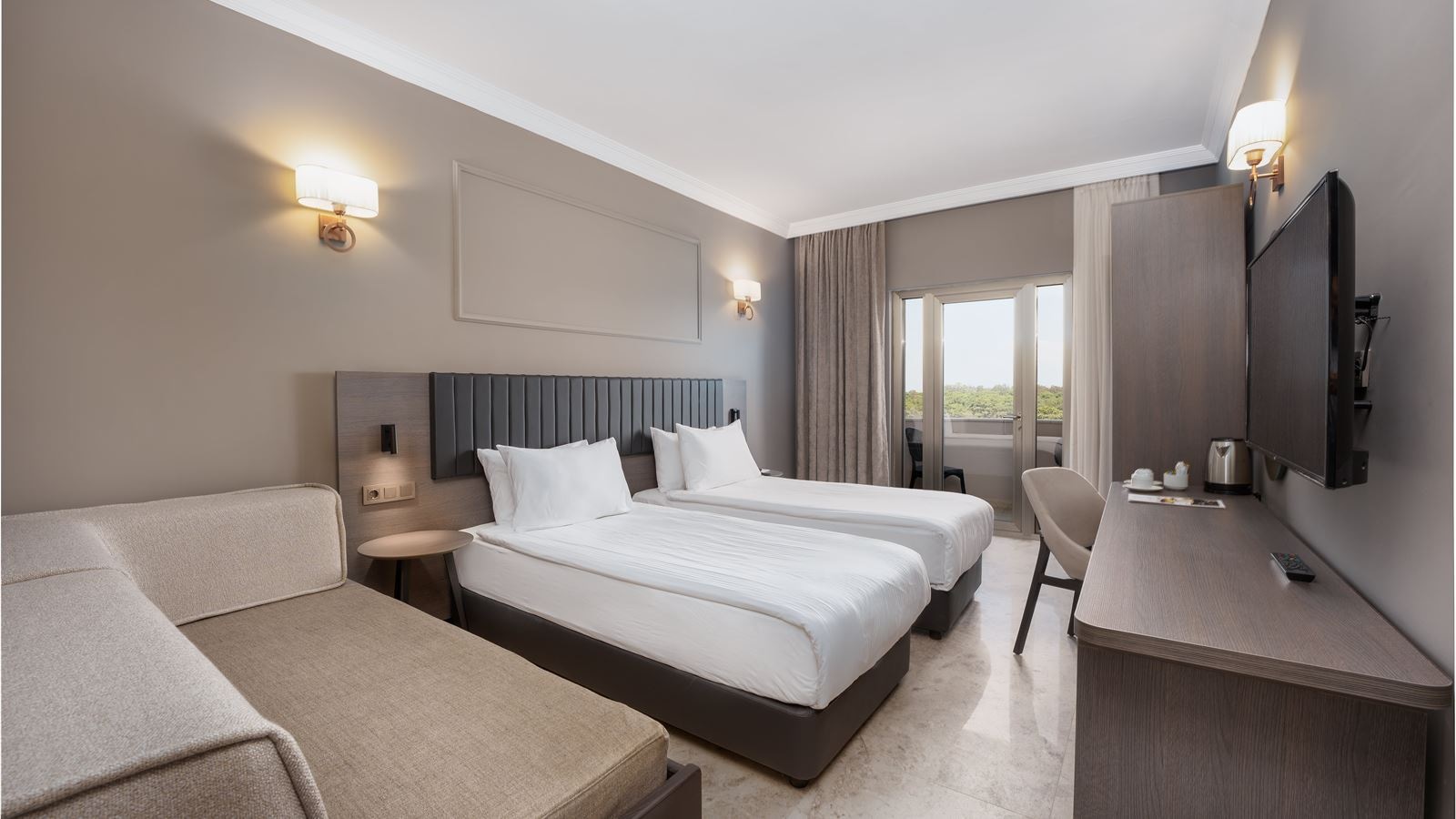 rooms-standart-land-view-room