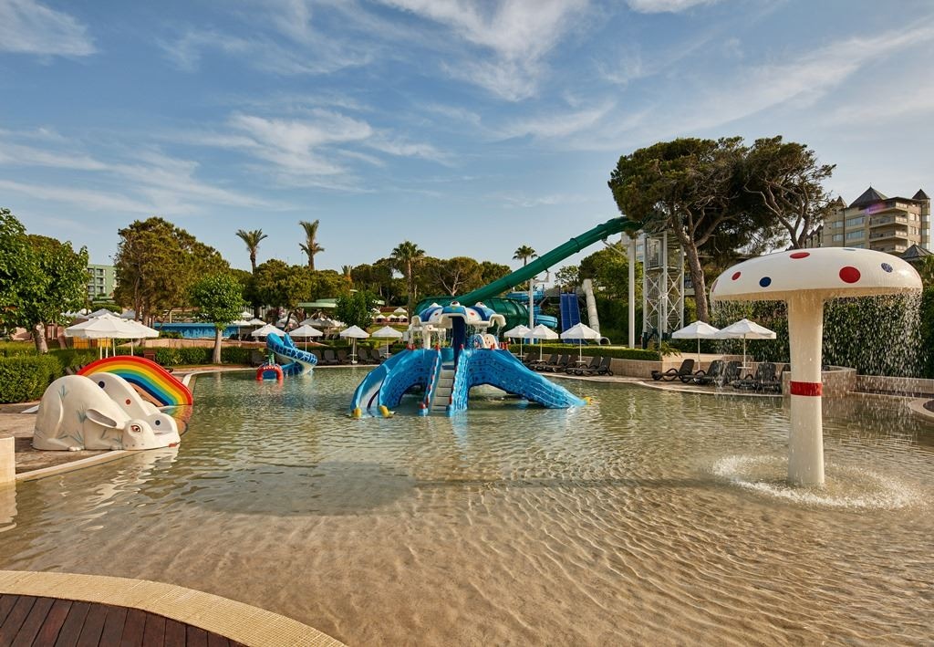 pools-outdoor-childrens-pool