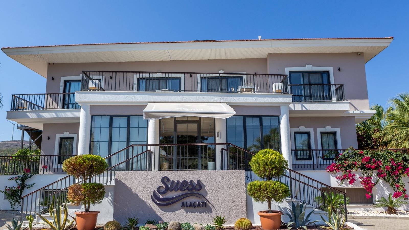 general-main-building