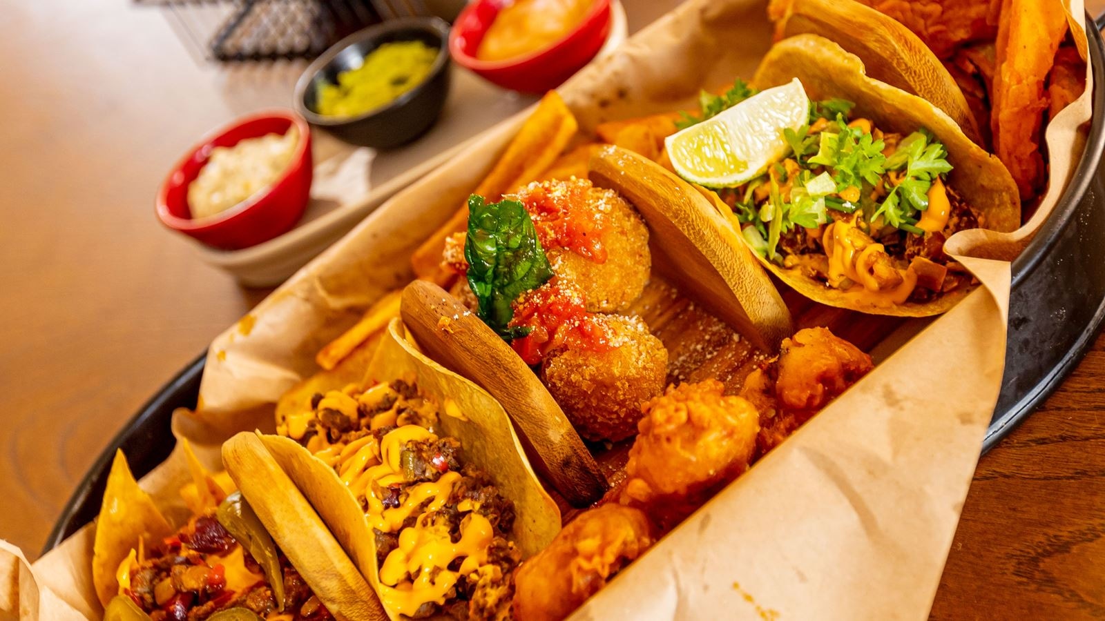 bars-qbik-dinner--lounge