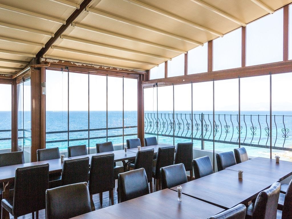 restaurants-restaurant