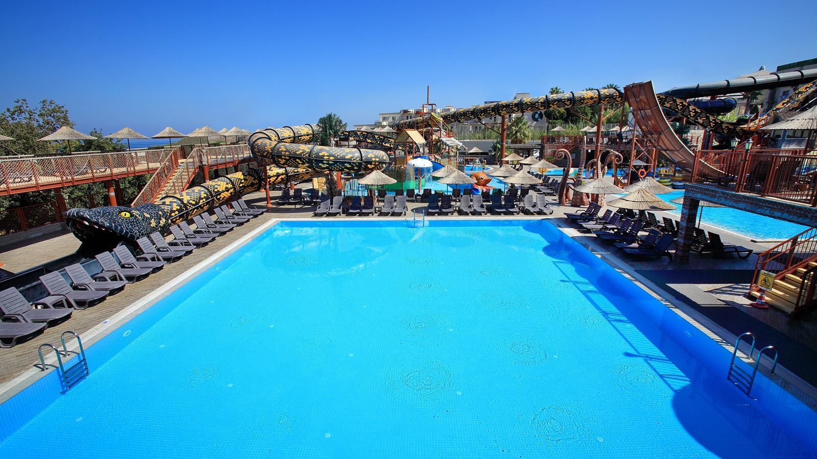 water-park-water-park