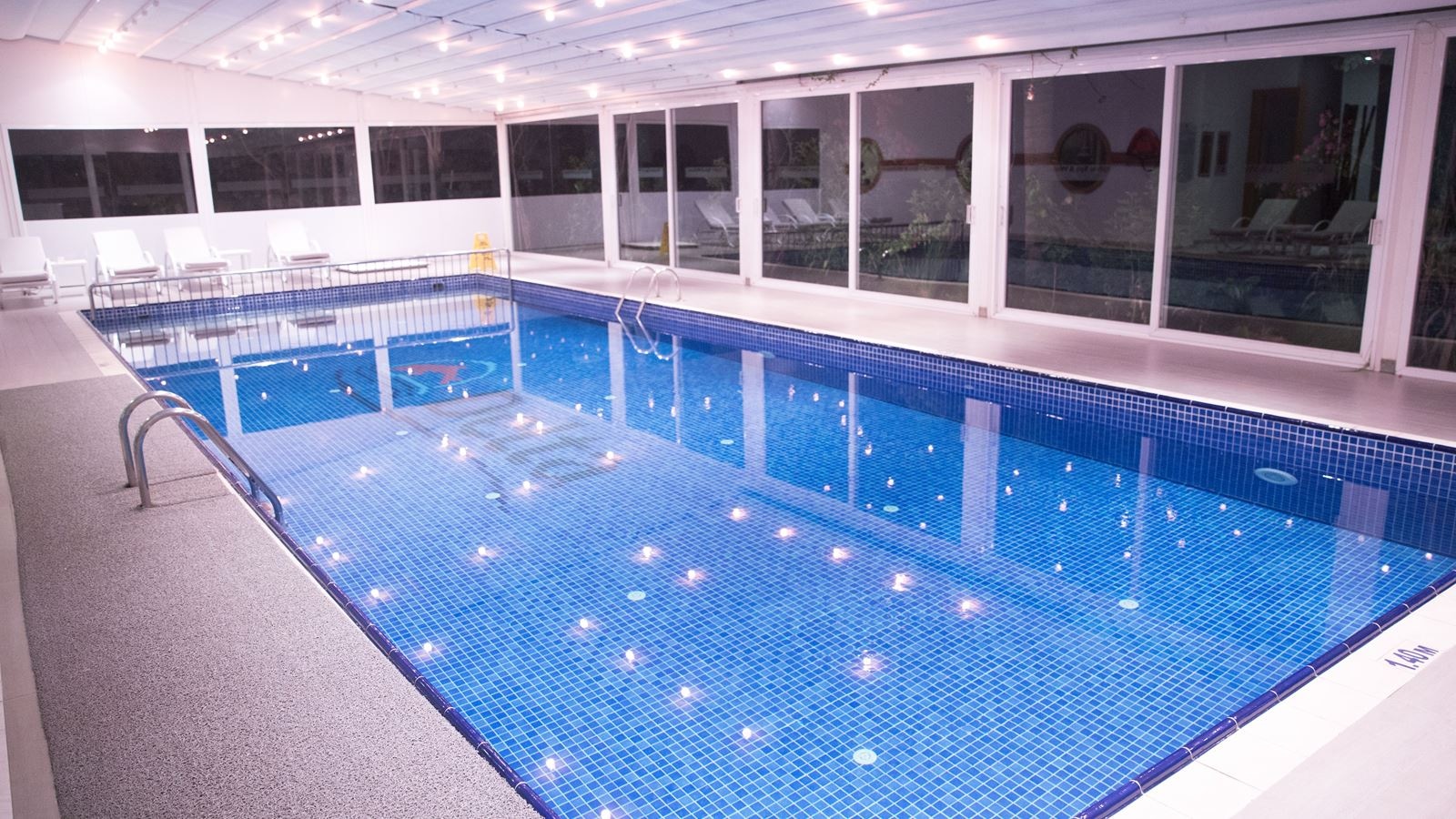 pools-indoor-pool