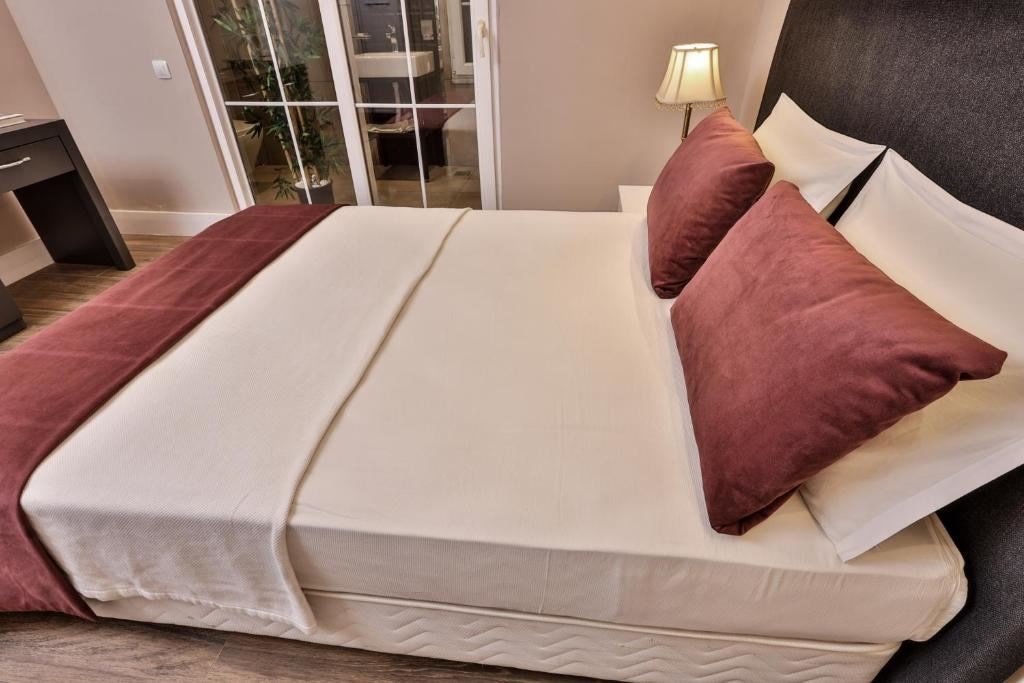 rooms-villa-deluxe-luxury