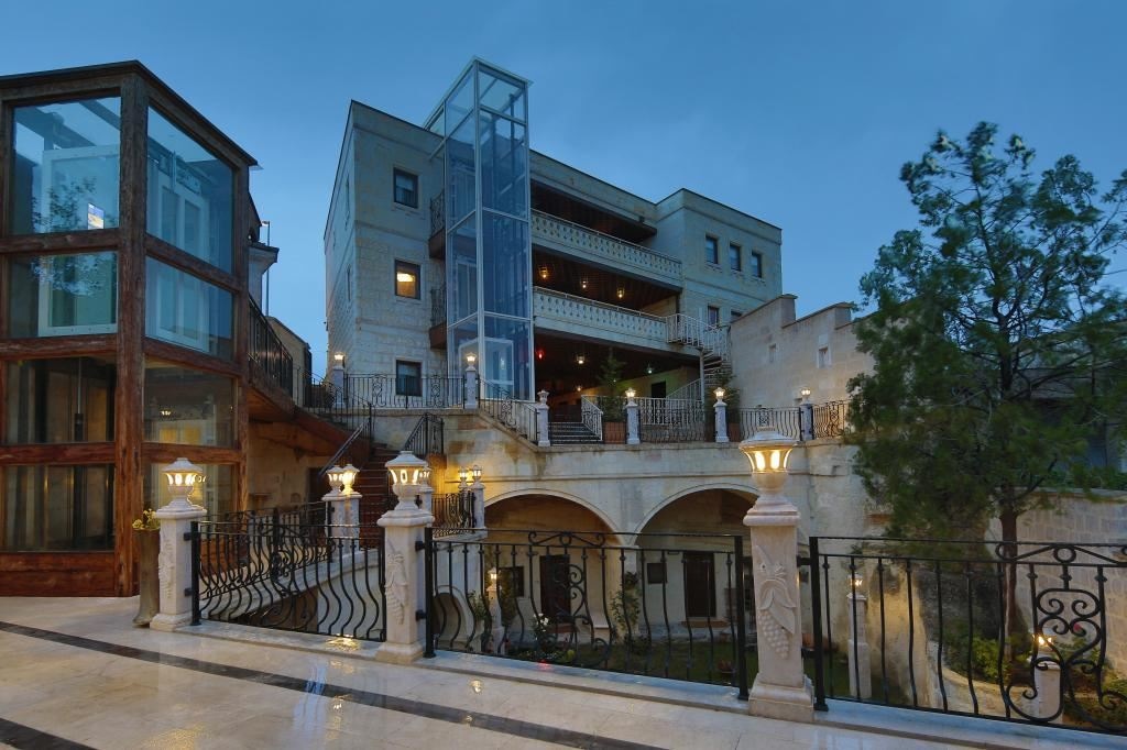 general-main-building