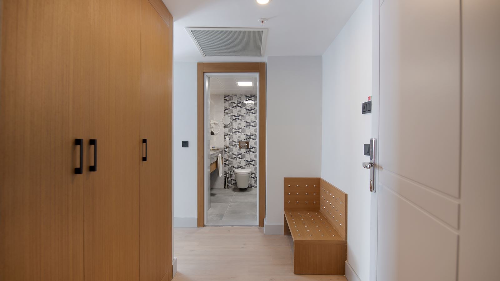 rooms-junior-suite-room