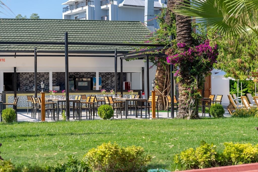 restaurants-sea-side-snack