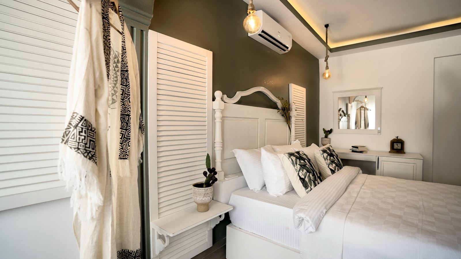 rooms-suit-with-jacuzzi