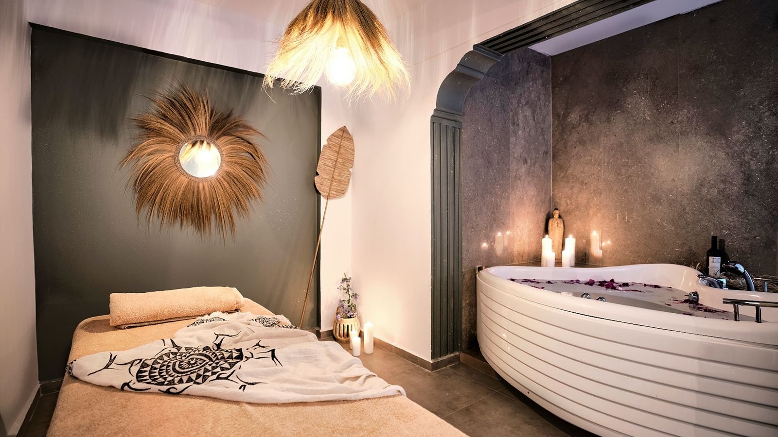 rooms-suit-with-jacuzzi