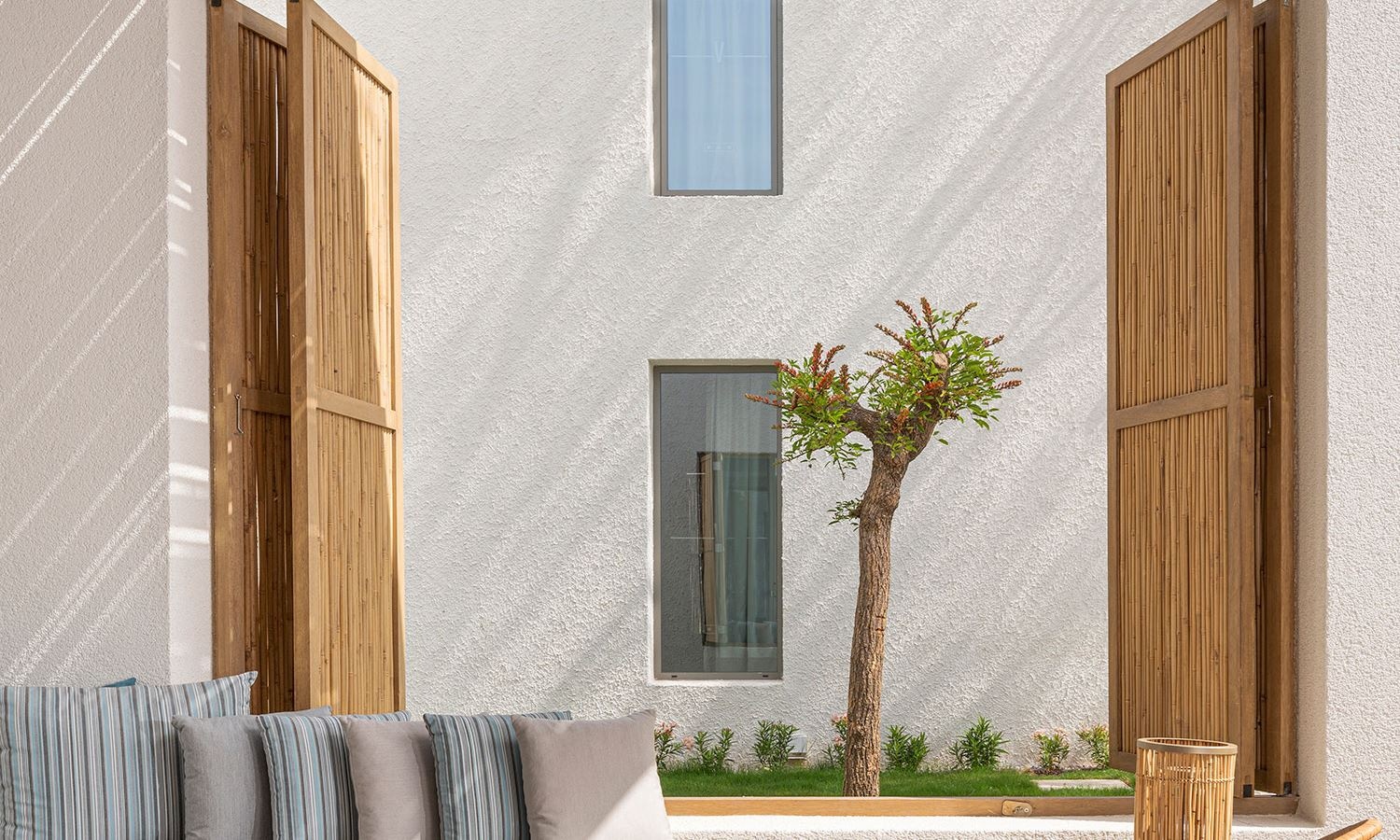 rooms-executive-sea-side