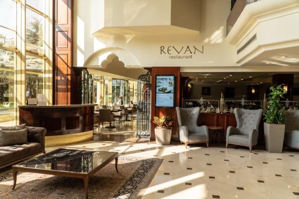restaurants-revan-restaurant