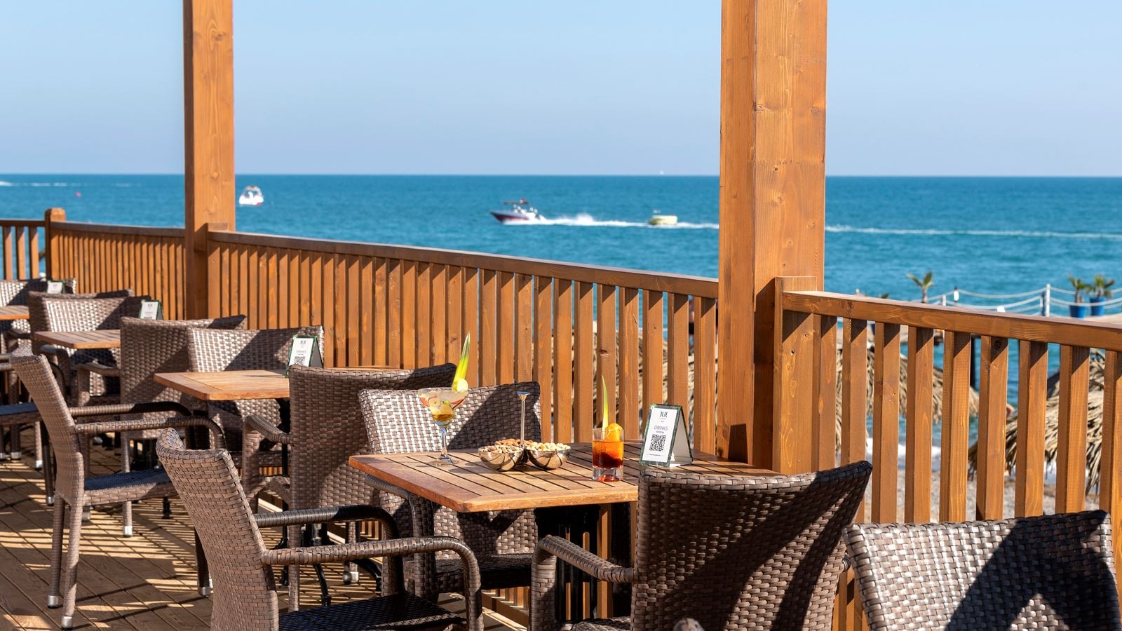 bars-sunset-beach-bar