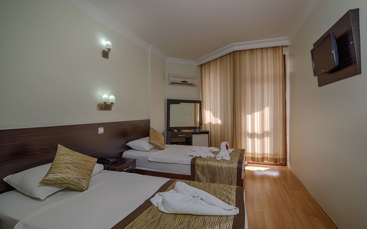 rooms-standart-land-view