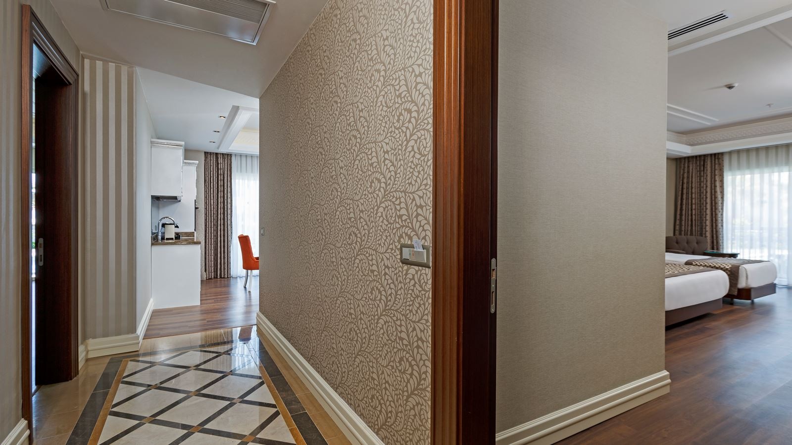 rooms-presidential-pool-suite-type-a