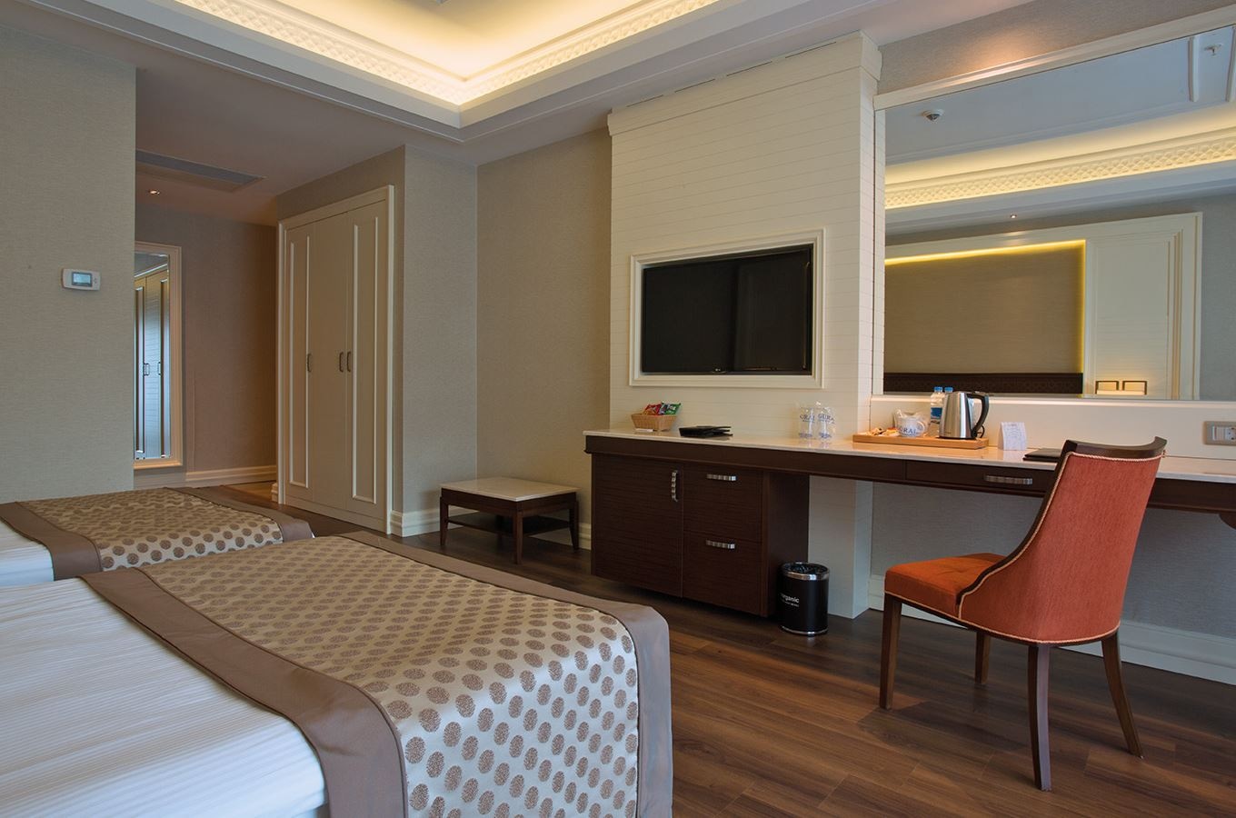 rooms-presidential-pool-suite-type-a